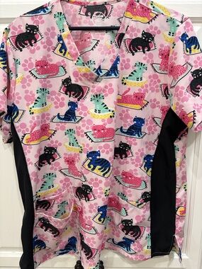Cute Cat Print Nursing stretch Scrub Top - Pink Multi